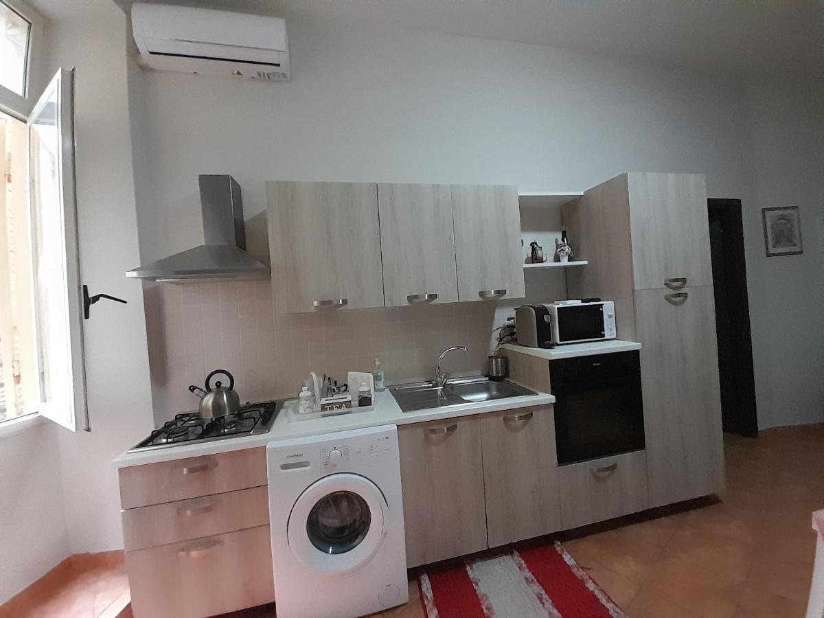 Dimora Donna Carmela Apartment เนเปิลส์ ภายนอก รูปภาพ